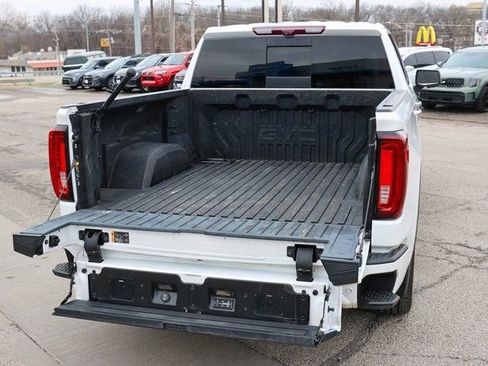 Used 2023 GMC Sierra 1500 Denali Ultimate AWD/4WD image 11