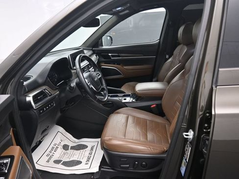 Used 2022 Kia Telluride SX w/ SX Prestige Package AWD/4WD image 14