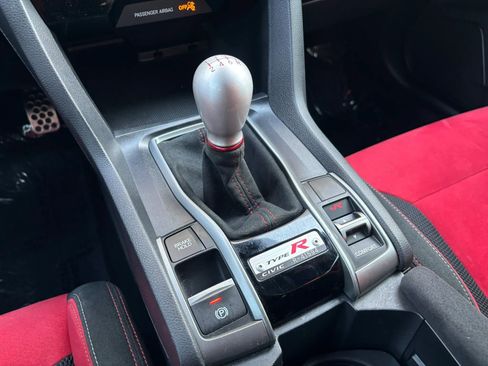 Used 2021 Honda Civic Type R image 40
