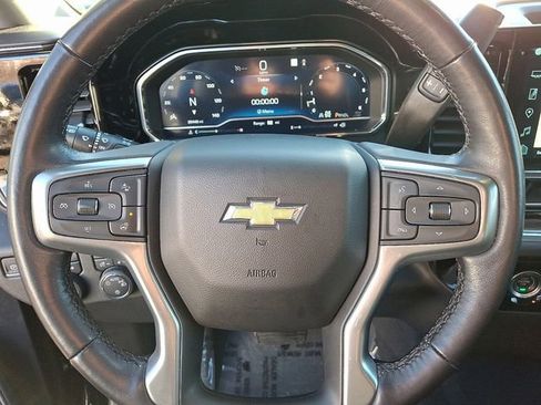 Used 2022 Chevrolet Silverado 1500 LT image 30