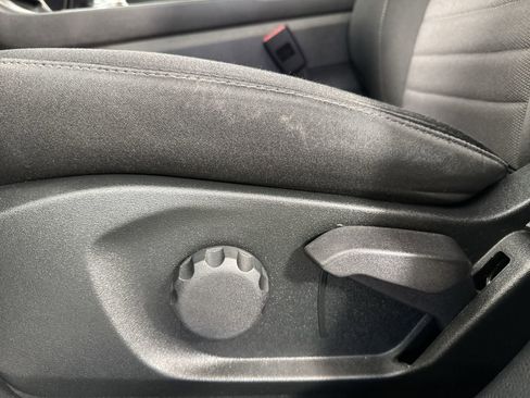 Used 2022 Ford Edge SE w/ Cargo Accessory Package image 20