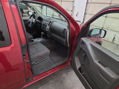 Used 2015 Nissan Frontier S image 26