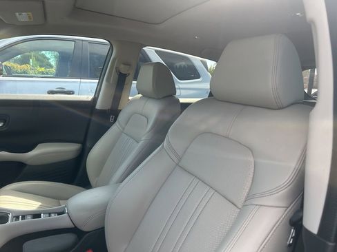 Used 2024 Honda HR-V EX-L image 8