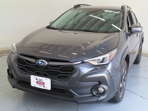 Certified 2025 Subaru Crosstrek 2.5i Limited w/ Crosstrek Mirror Package AWD/4WD image 8