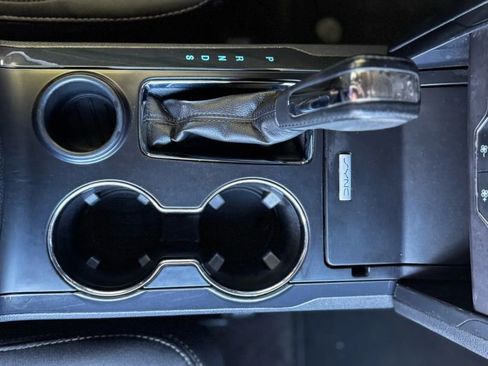 Used 2017 Ford Explorer XLT w/ Equipment Group 201A image 46