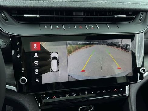 New 2026 Jeep Grand Cherokee L Limited AWD/4WD image 25