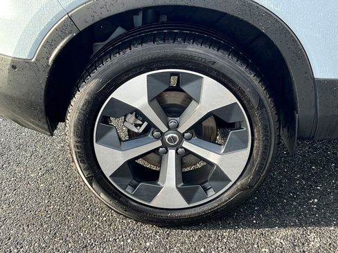 Used 2026 Volvo XC40 B5 Plus w/ Protection Package Premier AWD/4WD image 11