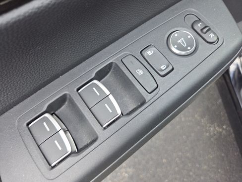 Used 2025 Honda CR-V Sport Touring image 35