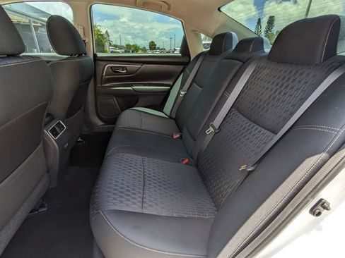 Used 2018 Nissan Altima 2.5 SV w/ 2.5 SV Technology Package FWD image 14