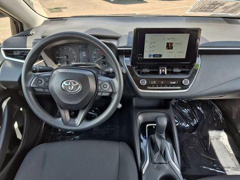 Certified 2025 Toyota Corolla LE FWD image 19