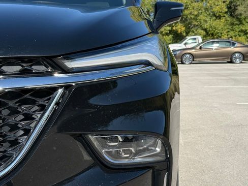 Used 2023 Buick Enclave Avenir w/ Avenir Technology Package image 4