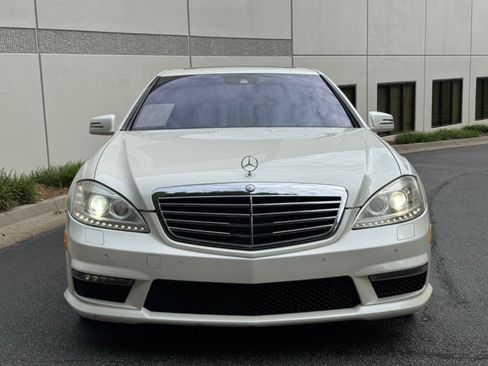 Used 2011 Mercedes-Benz S 63 AMG w/ Driver Assistance Pkg image 11