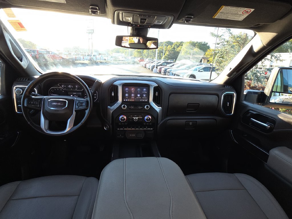 Used 2023 GMC Sierra 2500 SLT w/ SLT Preferred Package AWD/4WD image 30