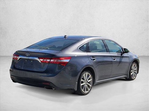 Used 2014 Toyota Avalon Limited w/ Technology Package image 5