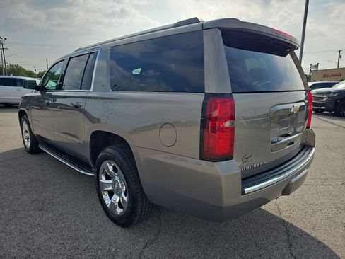 Used 2017 Chevrolet Suburban Premier AWD/4WD image 6