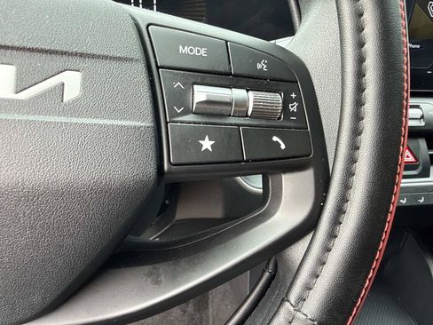 Used 2025 Kia K4 FWD image 33