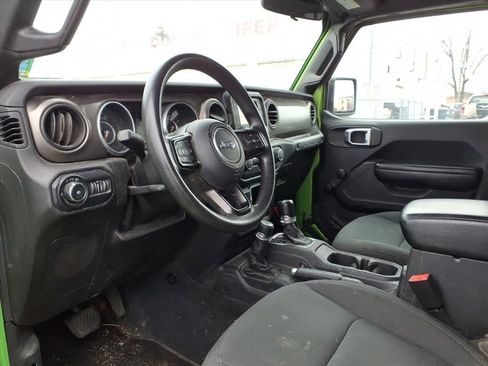 Used 2018 Jeep Wrangler Unlimited Sport image 10