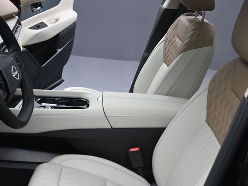 New 2026 Nissan Murano Platinum AWD/4WD image 18