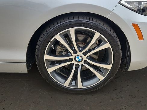 Used 2017 BMW 230i Coupe image 9
