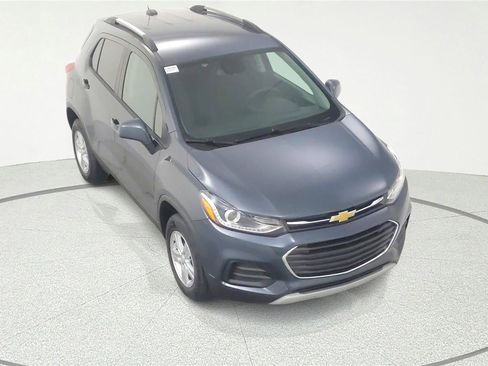 Used 2022 Chevrolet Trax LT w/ Driver Confidence Package AWD/4WD image 8