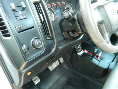 Used 2017 Chevrolet Silverado 1500 W/T w/ WT Fleet Convenience Package AWD/4WD image 19
