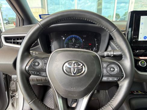 Used 2026 Toyota Corolla SE FWD image 6
