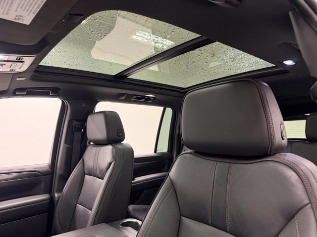 Certified 2022 Chevrolet Suburban RST w/ Sport Performance Package AWD/4WD image 17
