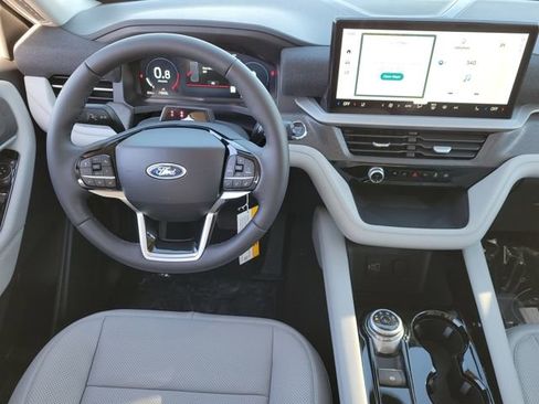 New 2026 Ford Explorer Platinum w/ LUX Leather Package image 9