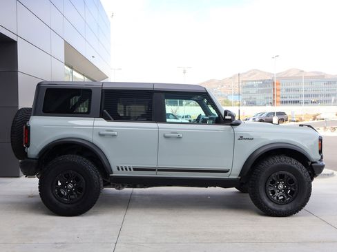 Used 2021 Ford Bronco First Edition image 4