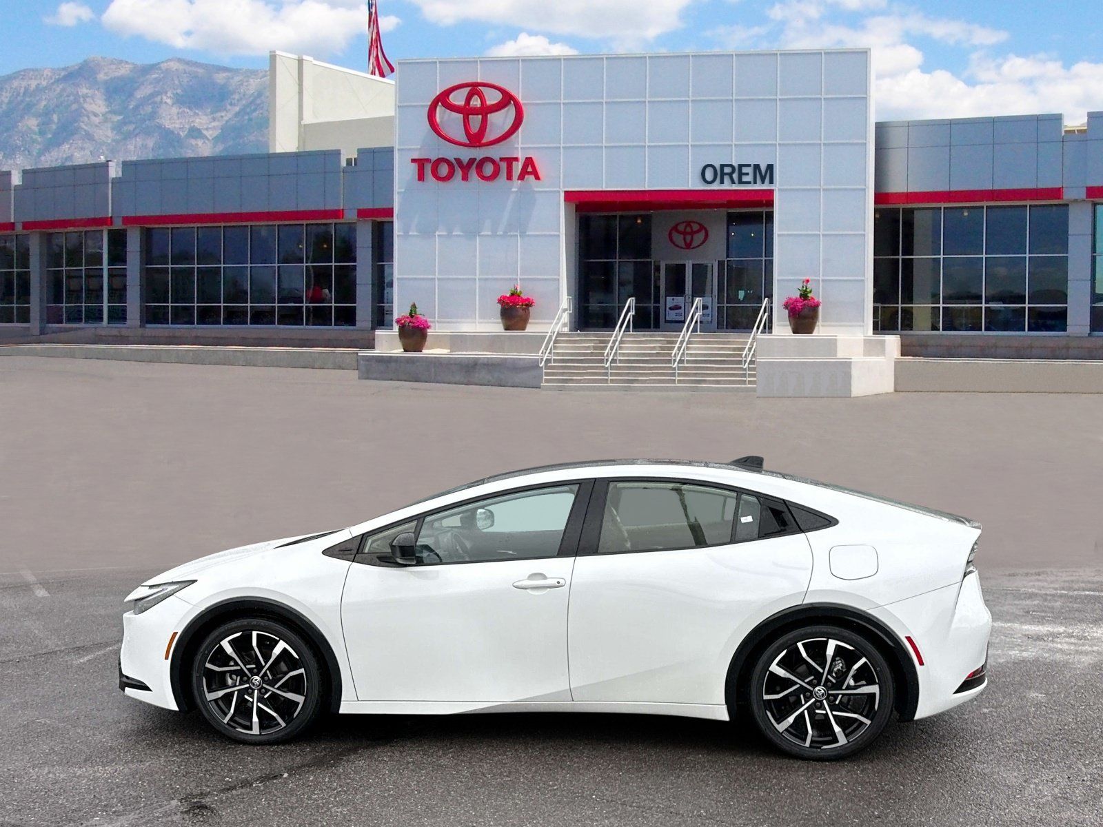 Used 2023 Toyota Prius Prime Premium FWD image 6