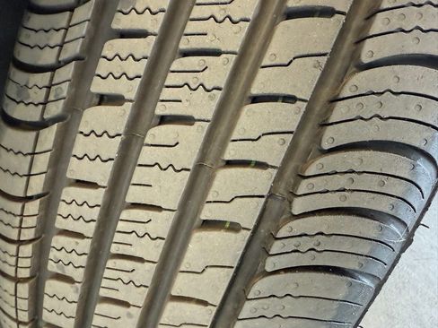 Used 2025 Toyota Camry LE image 15