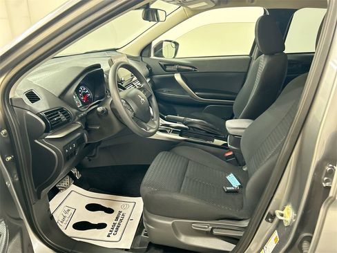 Used 2024 Mitsubishi Eclipse Cross Black Edition image 9