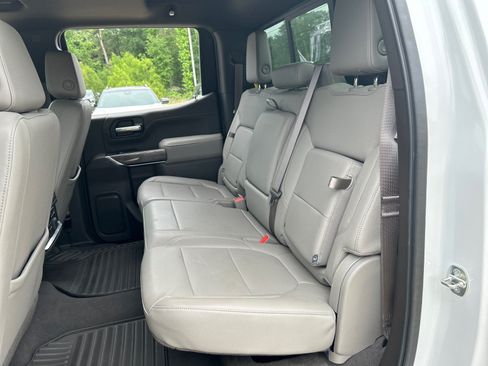 Used 2021 Chevrolet Silverado 1500 LTZ w/ Technology Package AWD/4WD image 18
