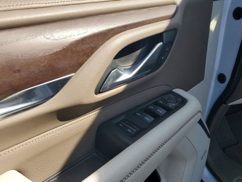 Used 2021 GMC Yukon Denali w/ Denali Premium Package image 47