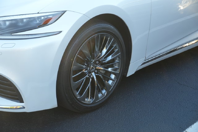 Used 2019 Lexus LS 500 w/ Interior Upgrade Package RWD image 9