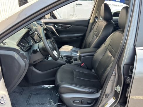 Used 2020 Nissan Rogue SL FWD image 15