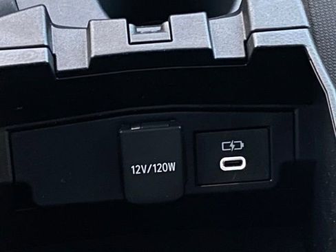 Certified 2023 Toyota Corolla LE image 18