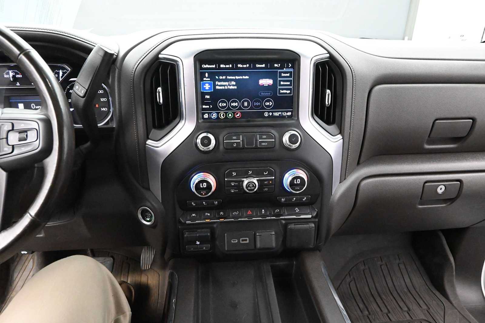 Used 2021 GMC Sierra 1500 SLT w/ SLT Premium Plus Package AWD/4WD image 15