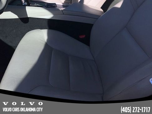 Certified 2023 Volvo XC90 B5 Plus image 10