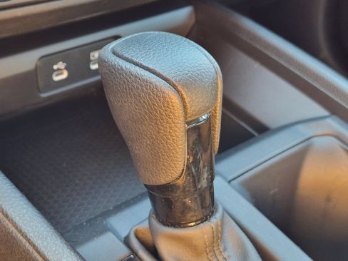 Used 2025 Honda Accord LX image 18