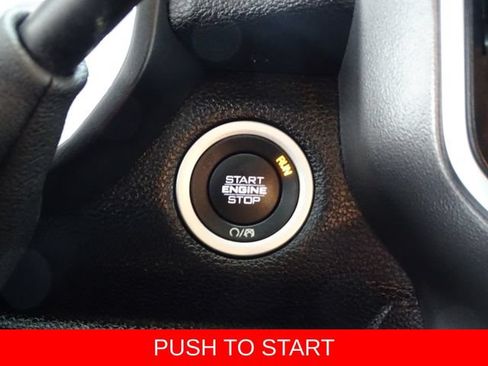 Certified 2025 RAM 2500 Big Horn AWD/4WD image 9