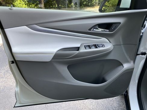 Used 2023 Chevrolet Bolt EUV Premier FWD image 15