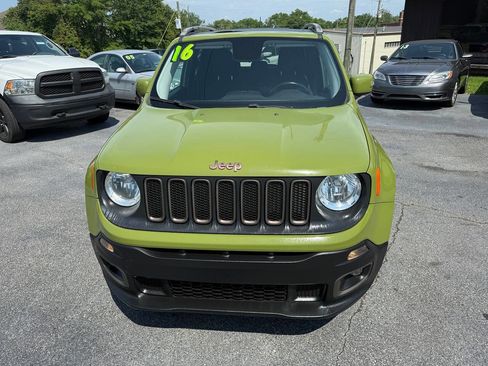 Used 2016 Jeep Renegade 75th Anniversary FWD image 8