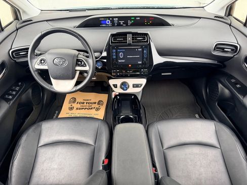 Used 2017 Toyota Prius Four Touring image 17