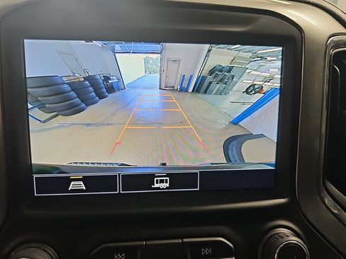 Used 2022 Chevrolet Silverado 1500 RST AWD/4WD image 29