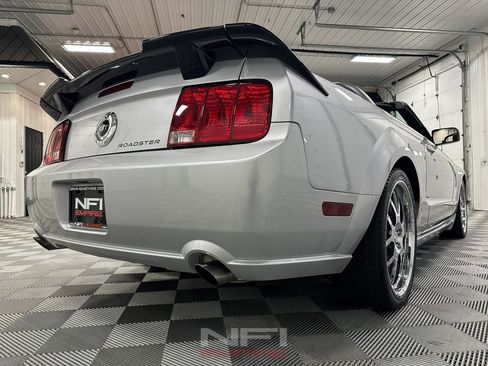 Used 2007 Ford Mustang GT Premium image 28