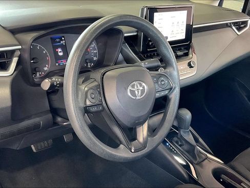 Used 2024 Toyota Corolla LE FWD image 4