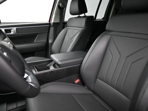 Used 2025 Hyundai Santa Fe SEL w/ Tow & Go Package image 11