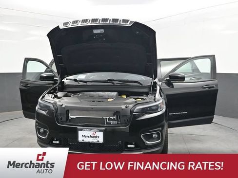 Used 2022 Jeep Cherokee Limited w/ Elite Package AWD/4WD image 39