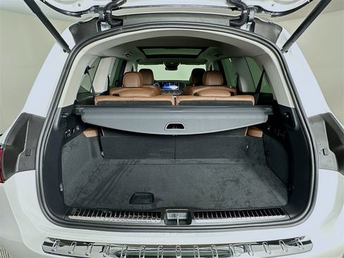 New 2026 Mercedes-Benz GLS 450 4MATIC image 28